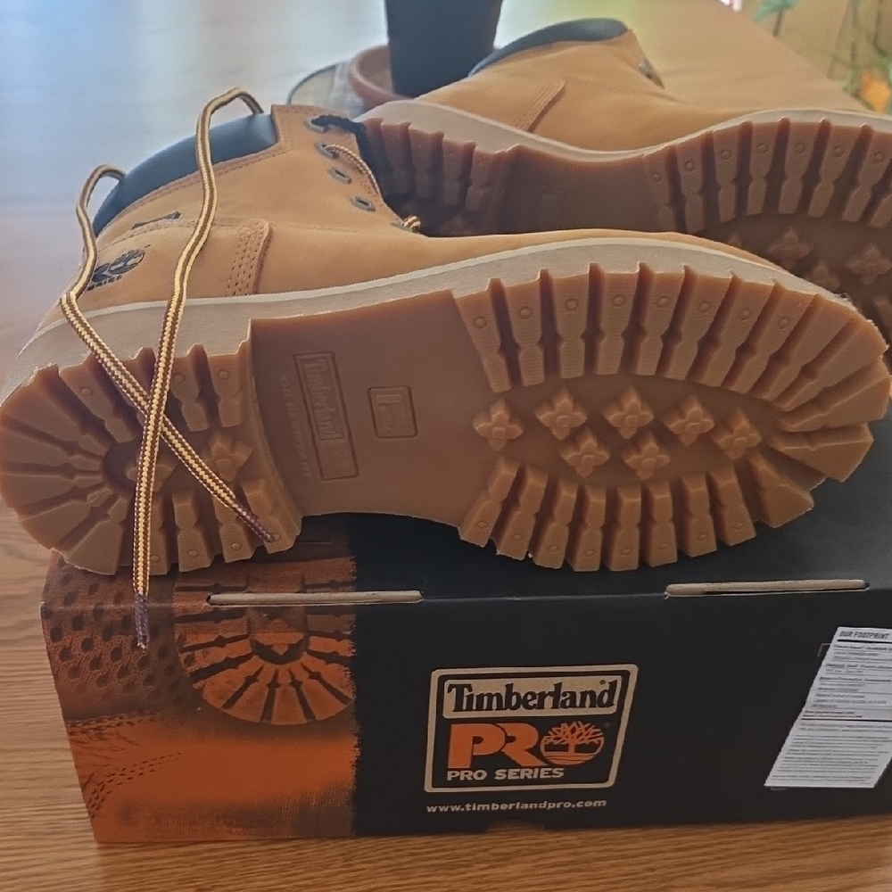 Timberland PRO Direct Attach 6" Soft Toe Work Boots - Picture 4 of 7